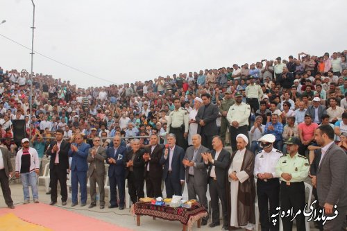 سالن روباز دولت محمد آزادی در جوار آرامگاه مختومقلی فراغی افتتاح و به بهره برداری رسید. 