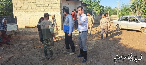 حضور فرماندار شهرستان مراوه‌تپه در روستای سیل‌زده قورچای آزادشهر